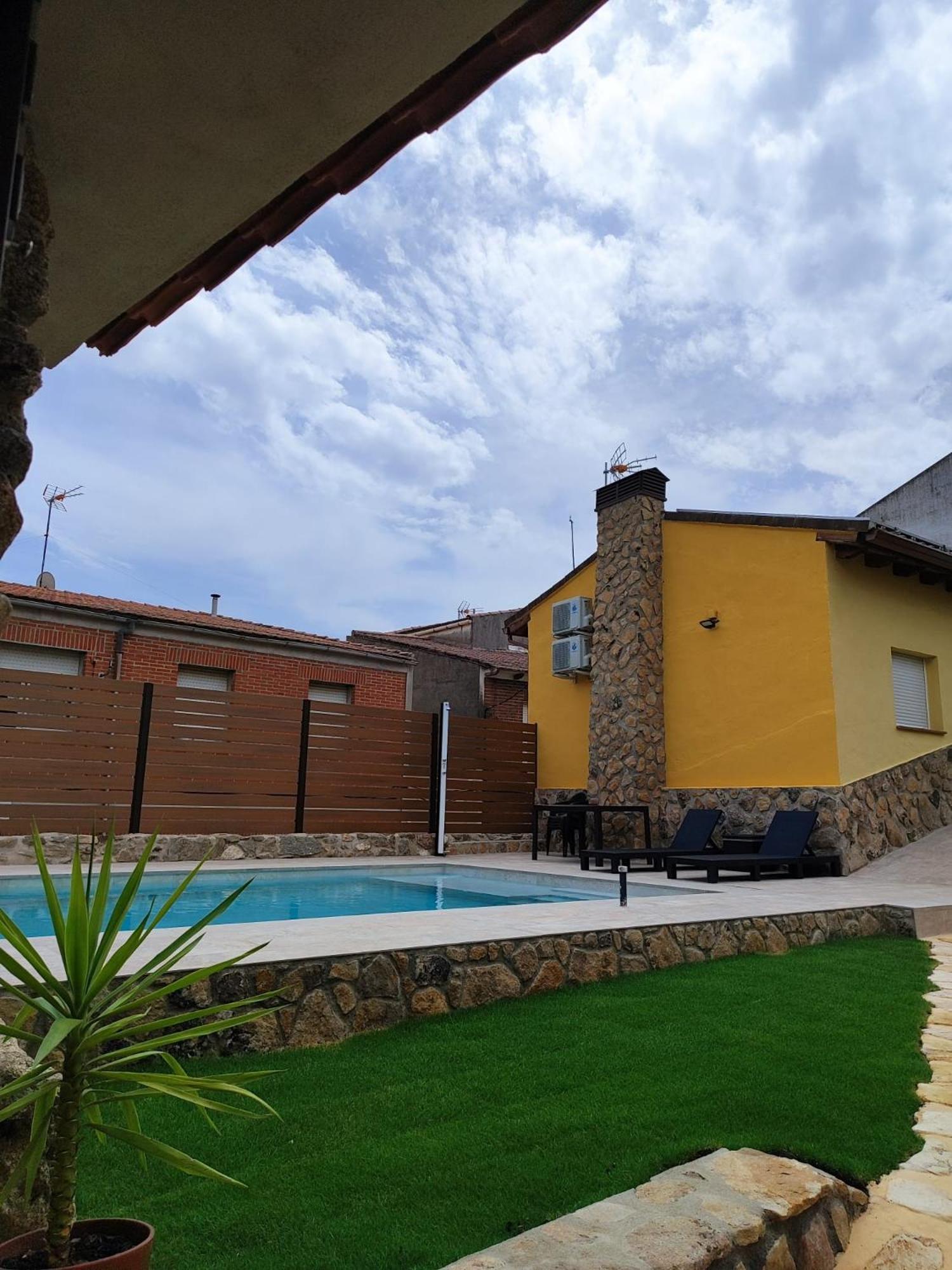 La Casita De Ra Villa Castillo de Bayuela Exterior photo
